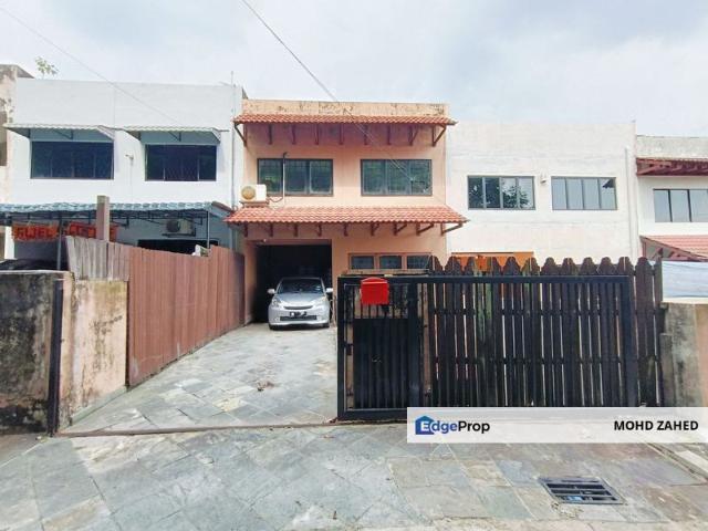 House for sale in Langat, Selangor