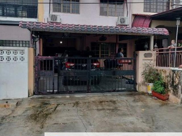 House for sale in Langat, Selangor