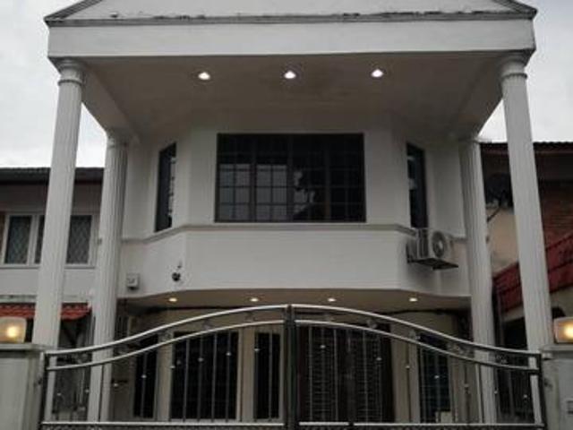 Terraced House for rent in Country Heights Damansara, Kuala Lumpur