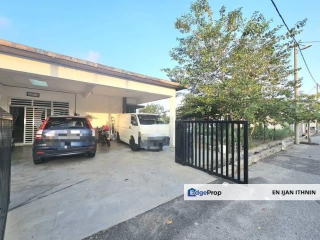 House for sale in Pekan, Pahang
