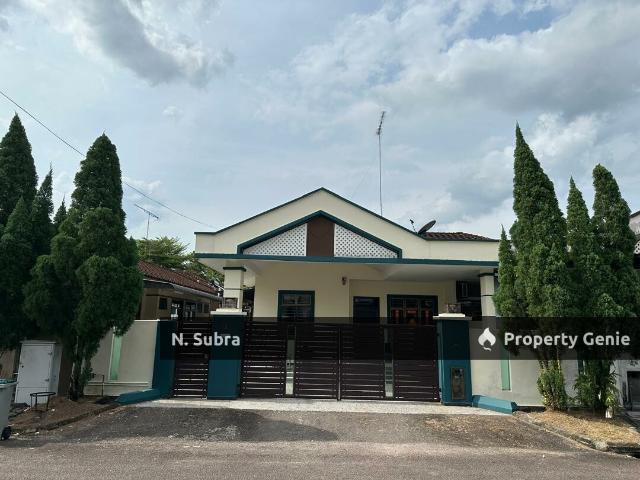 Residential House for sale in Kluang, Johor