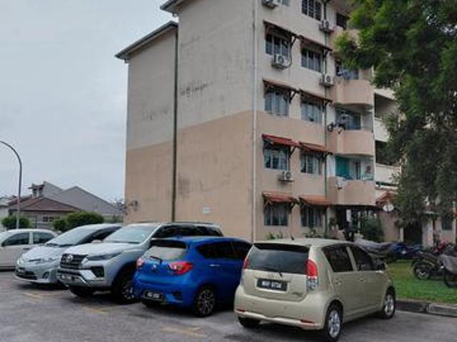 Flat for sale in Petaling, Subang Jaya