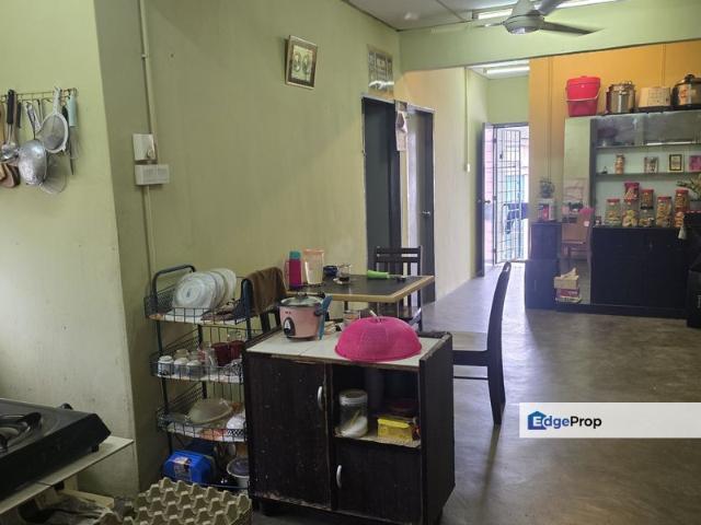 Flat for sale in Petaling, Subang Jaya