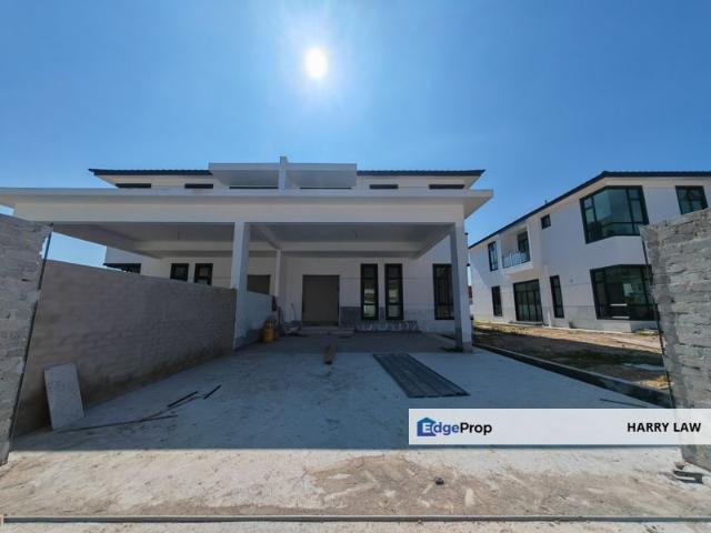 House for sale in Malaka