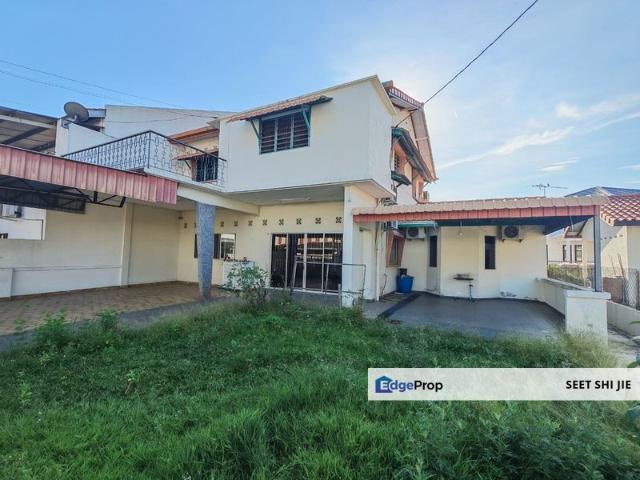 House for sale in Malaka