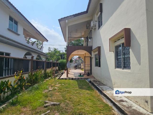 House for sale in Malaka
