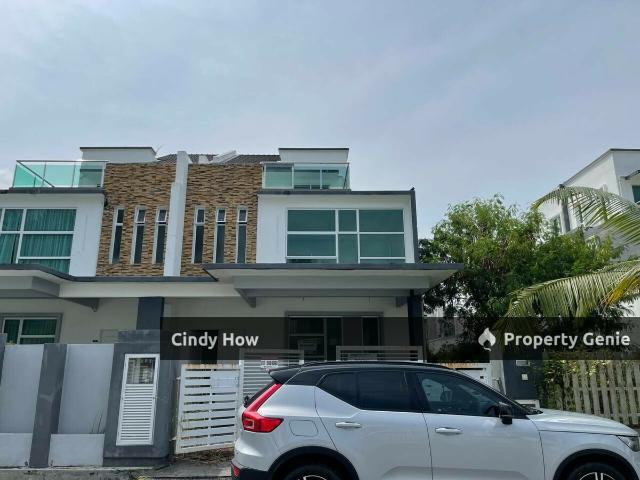 Residential House for sale in Malaka