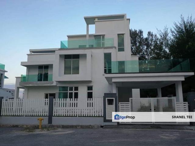 House for sale in Malaka