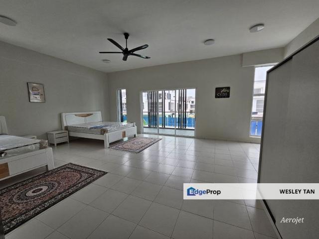 House for sale in Malaka