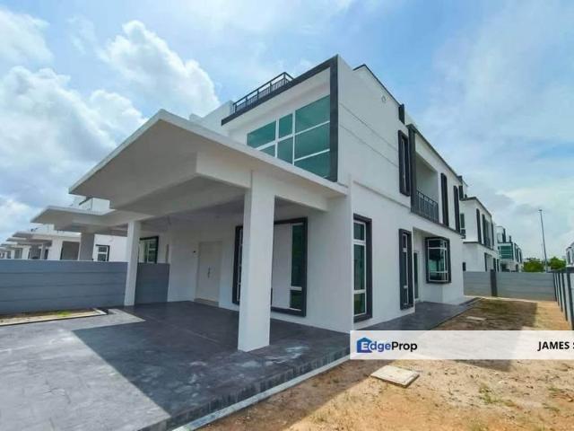 House for sale in Malaka