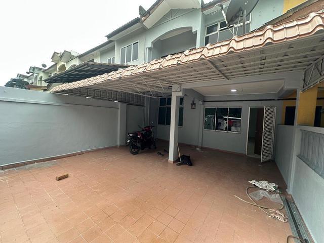 Terraced House for sale in Kluang