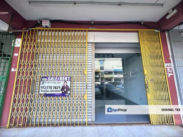Shop for sale in Kluang, Johor