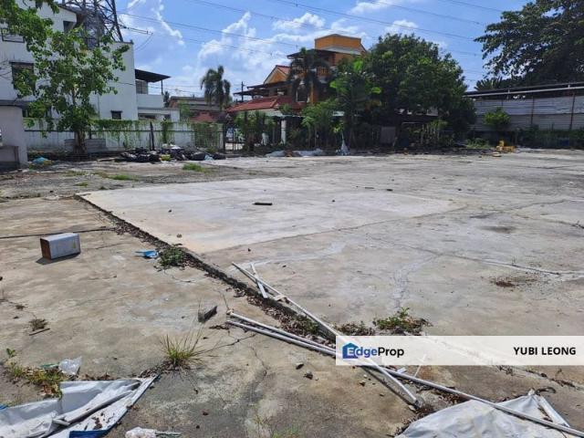 Shop for rent in Country Heights Damansara, Kuala Lumpur