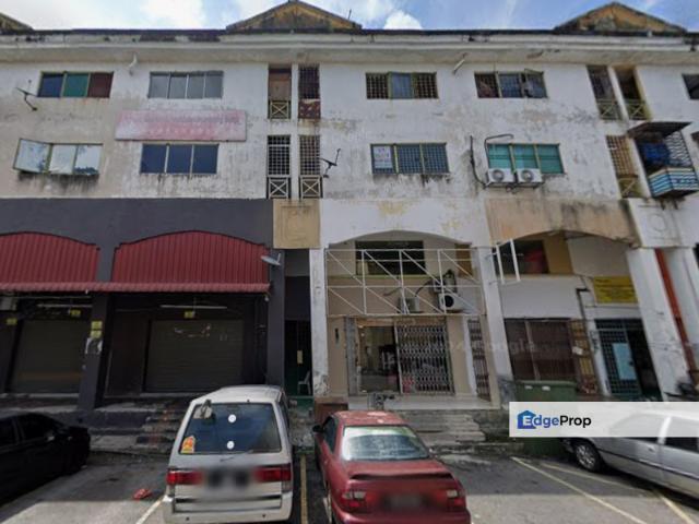 Shop for sale in Langat, Selangor