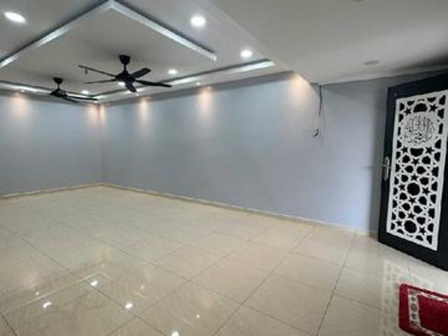Terraced House for rent in Country Heights Damansara, Kuala Lumpur