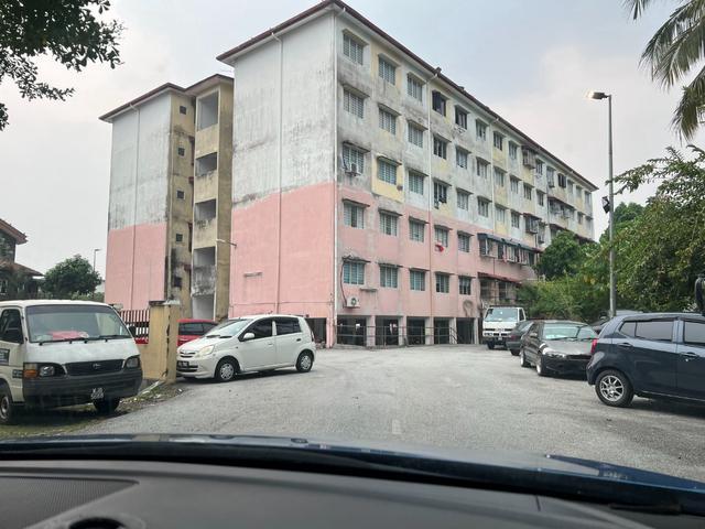 Flat for sale in Ampang, Majlis Perbandaran Ampang Jaya
