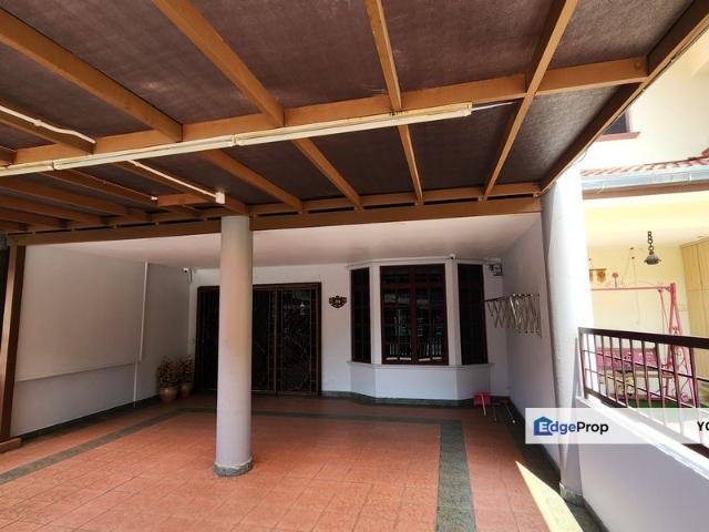 House for sale in Malaka