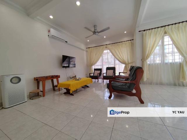 House for sale in Malaka