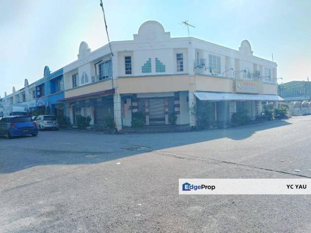 Shop for rent in Malaka