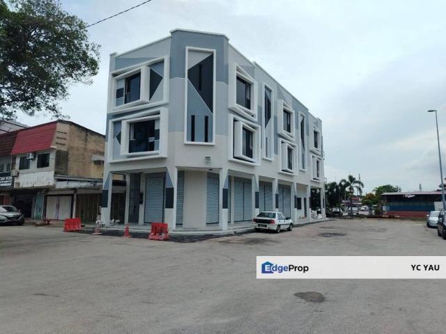 Shop for rent in Malaka