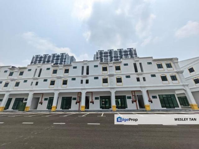 Shop for rent in Malaka