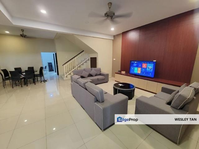 House for sale in Malaka