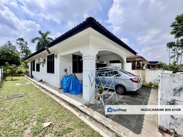 House for sale in Tanjong Sepat, Selangor