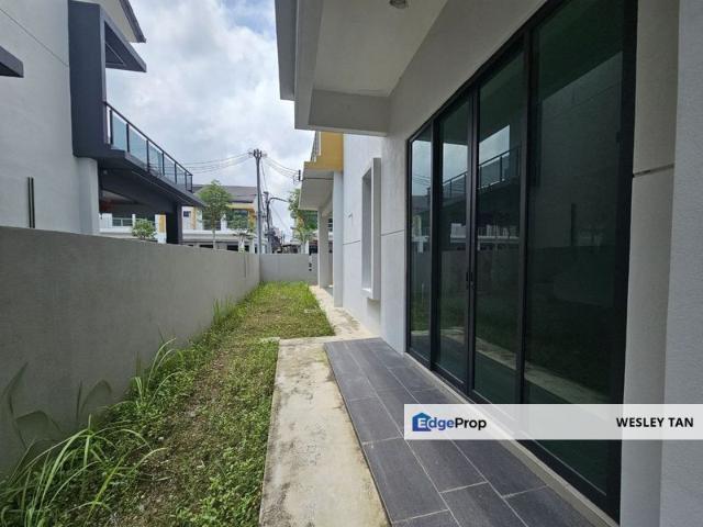 House for sale in Malaka