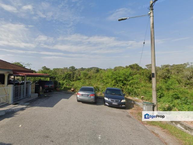 House for sale in Malaka