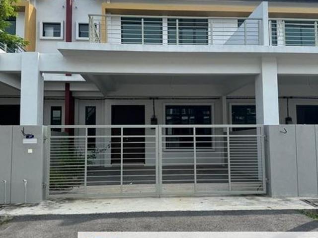 House for sale in Malaka