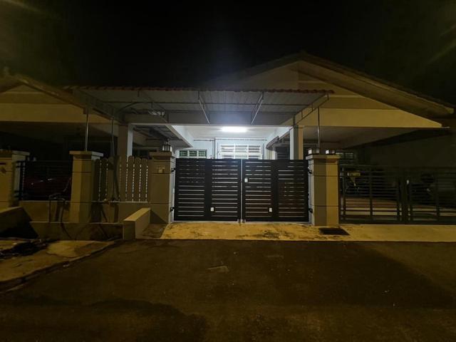 Bungalow for sale in Krubong, Malaka