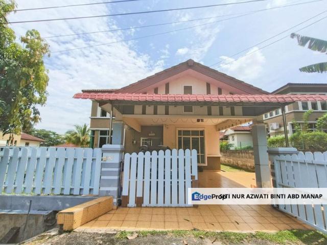 House for sale in Malaka