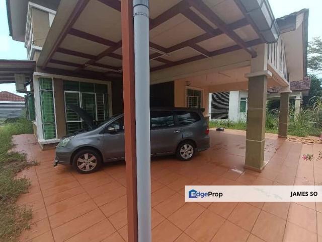 House for sale in Malaka