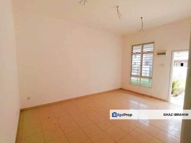 House for sale in Malaka