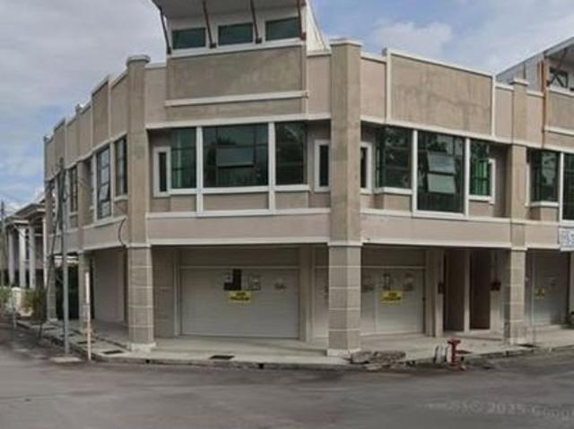 Shop for sale in Malaka
