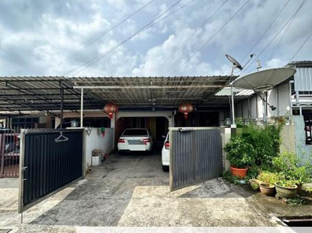 House for sale in Kampung Peramas, Bahagian Kuching