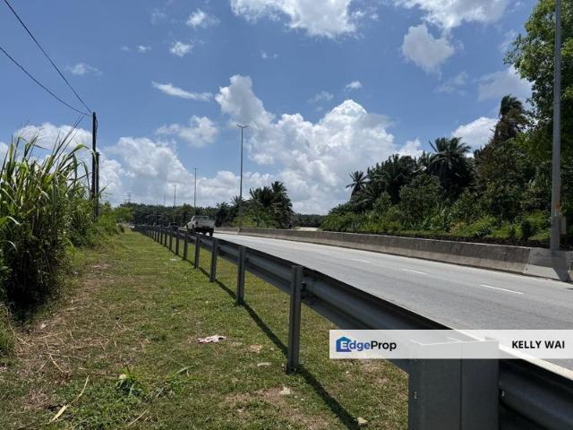 Warehouse for sale in Kampung Baru Kulai, Kulai