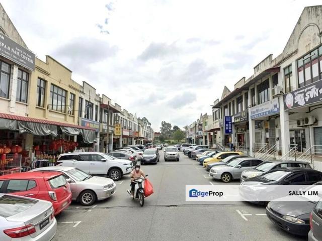 Shop for sale in Kulai, Johor