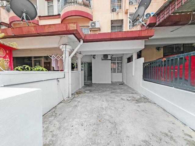 Townhouse for rent in Kajang, Langat