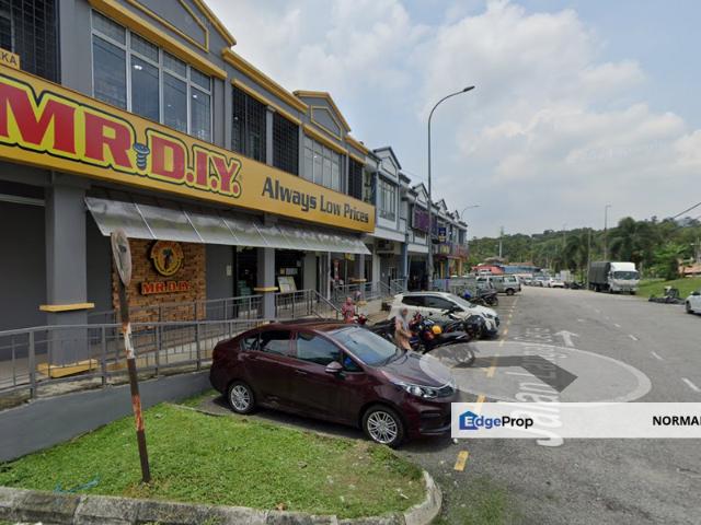 Shop for rent in Batu 14 Hulu Langat, Majlis Perbandaran Kajang