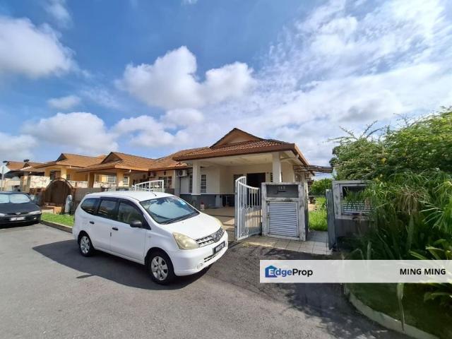 House for sale in Sendayan Village, Negeri Sembilan