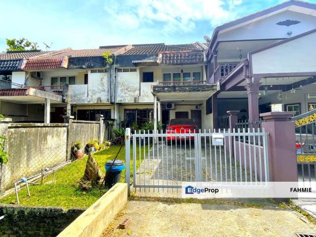 House for sale in Country Heights Damansara, Kuala Lumpur