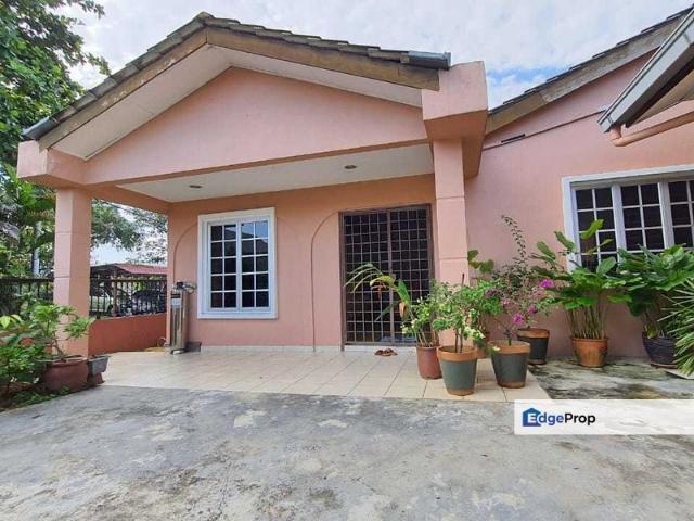 House for sale in Country Heights Damansara, Kuala Lumpur