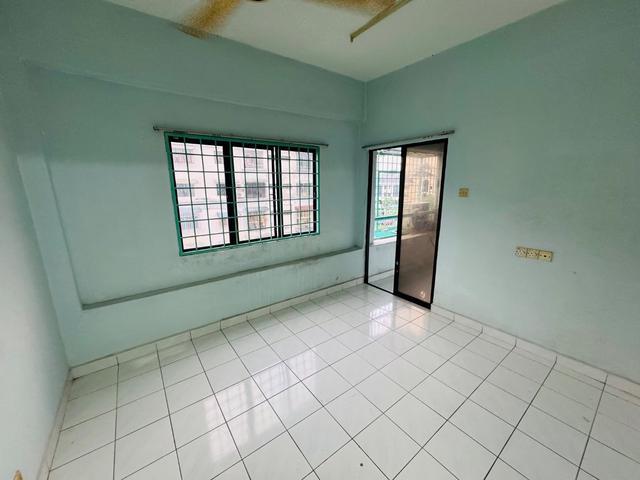 Apartment for sale in Langat, Selangor