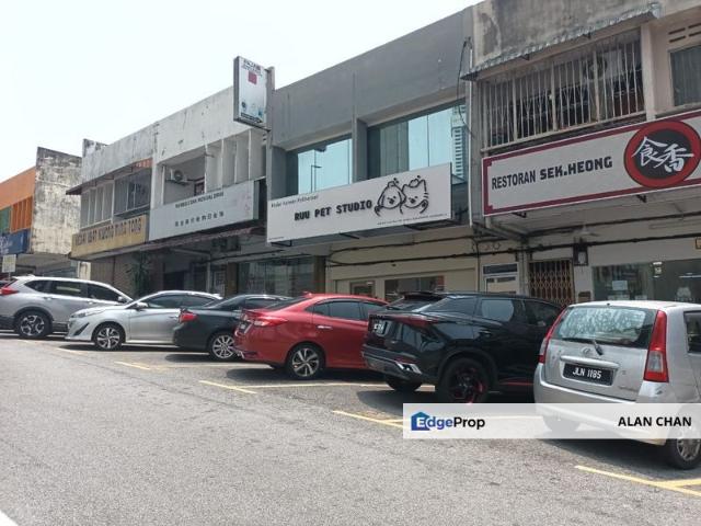 Shop for rent in Cheras