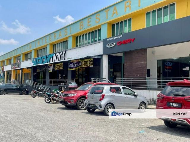 Shop for rent in Petaling, Subang Jaya