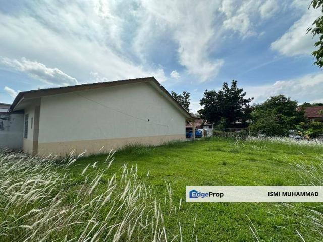 House for sale in Tanjong Sepat, Selangor