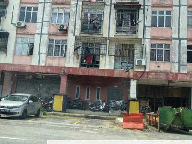 Condominium for sale in Seri Kembangan, Majlis Bandaraya Subang Jaya