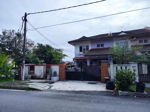 Terraced House for sale in Seri Kembangan, Majlis Bandaraya Subang Jaya