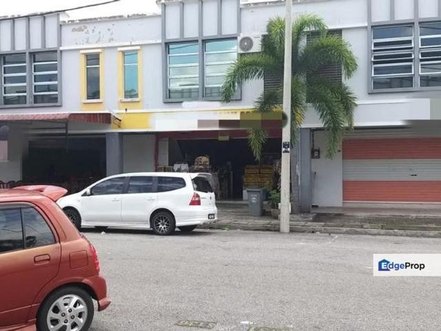 Shop for rent in Malaka